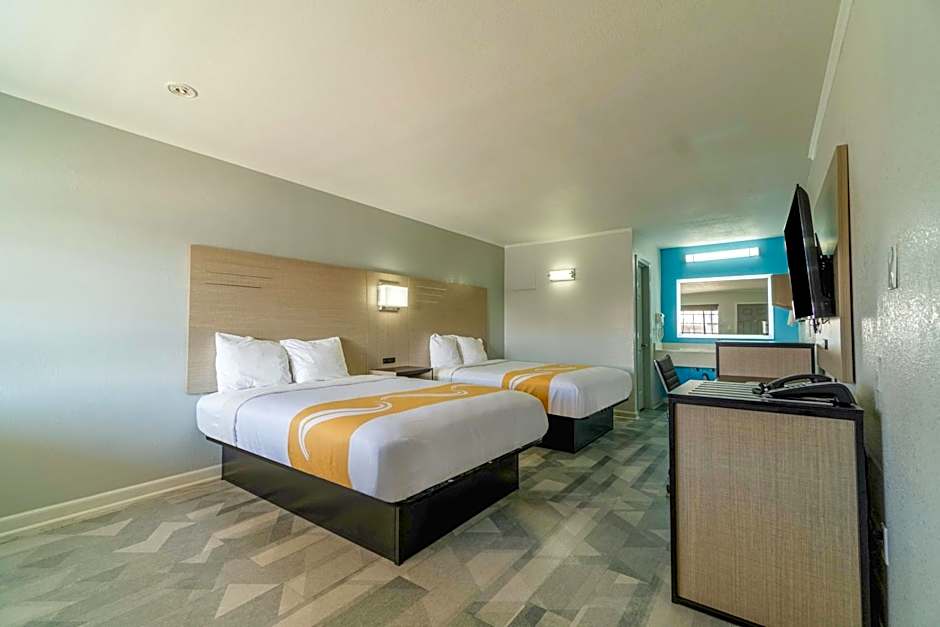 Pleasanton Executive Inn By OYO