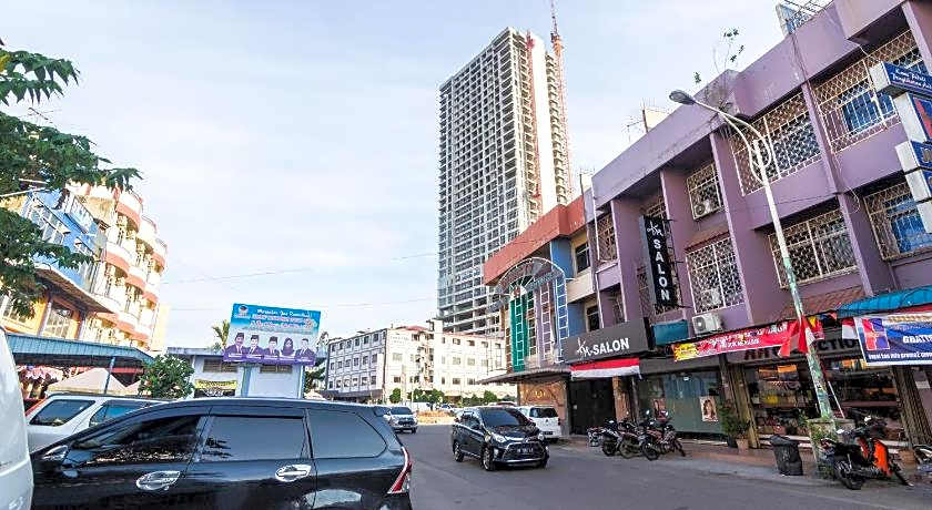 Lovina Inn Nagoya Batam