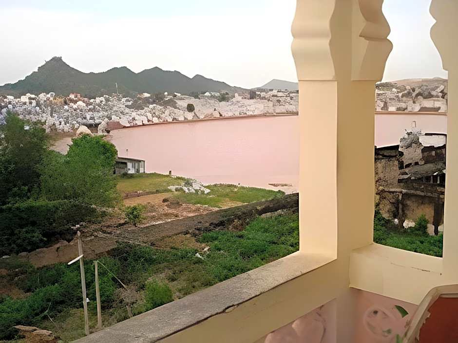 Pushkar Lake Palace – Pushkar, GA