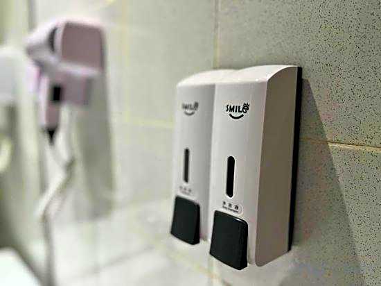 Tropical Hotel Kota Damansara