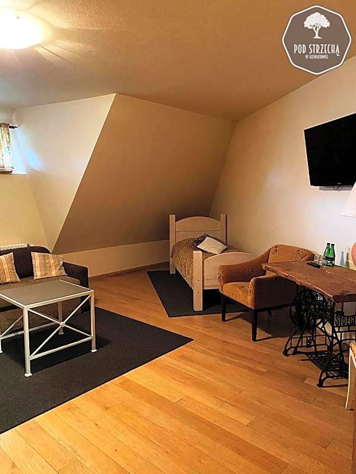 Dom Wypoczynkowy "Pod Strzechą" w Giewartowie