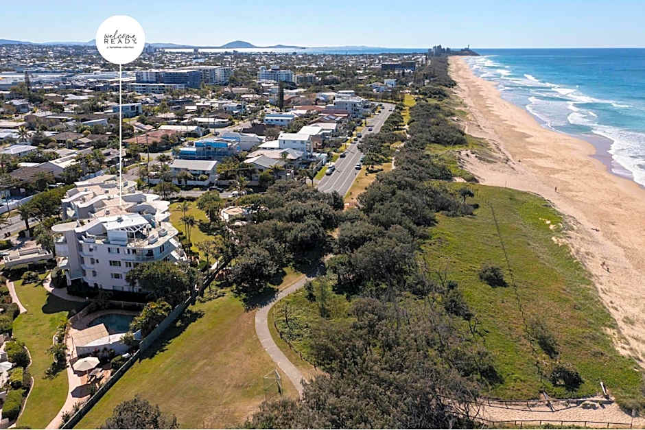 Surfside Buddina Beachfront 3bed Apt - Direct Beach Access