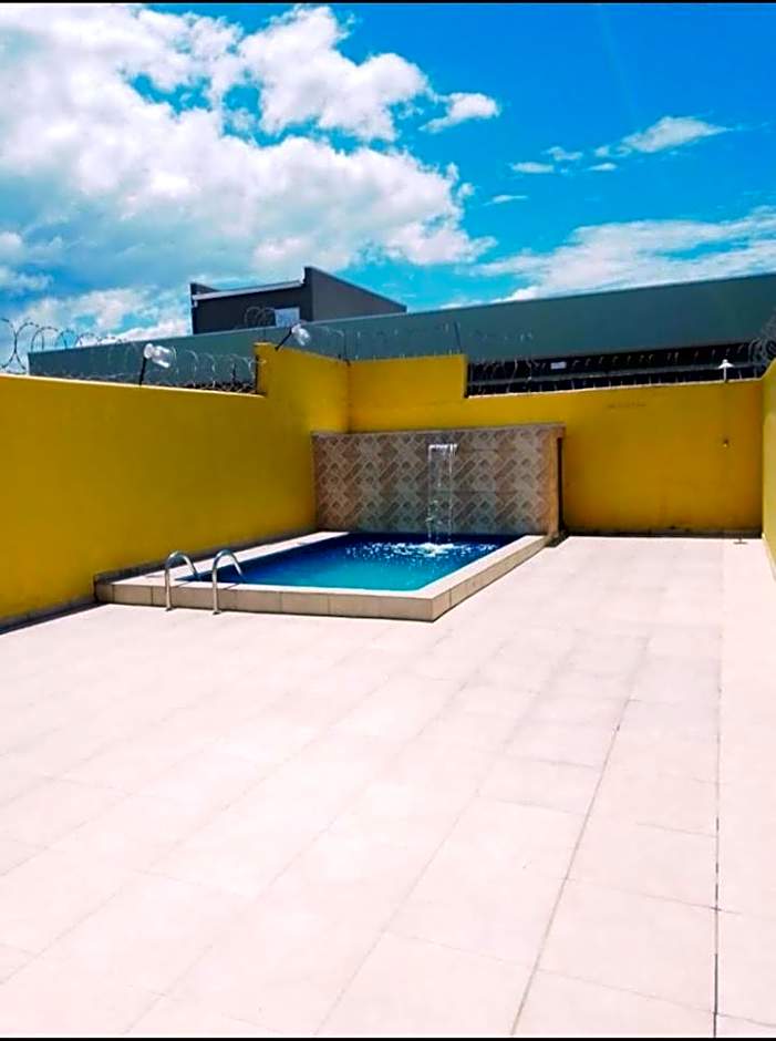 casa na praia com piscina em itanhaem