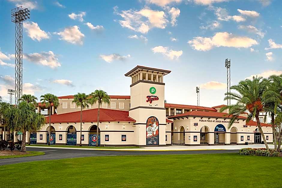 Hyatt Place Lakeland Center