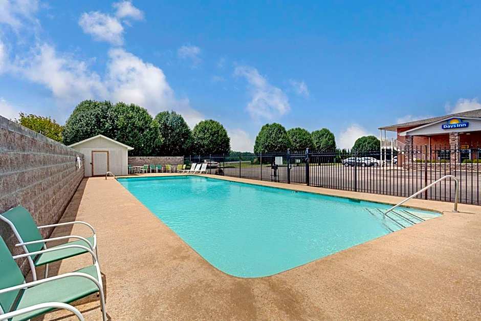 Days Inn by Wyndham Joelton/Nashville