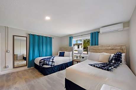 Palm Cove Motel