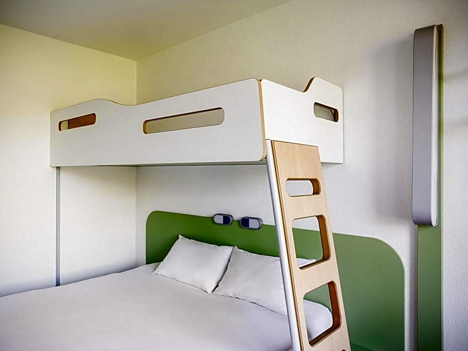 ibis budget Pau Lescar