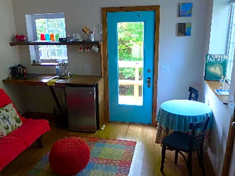 Studio-Private Bathroom-Garden View-Dove house on Tannery br