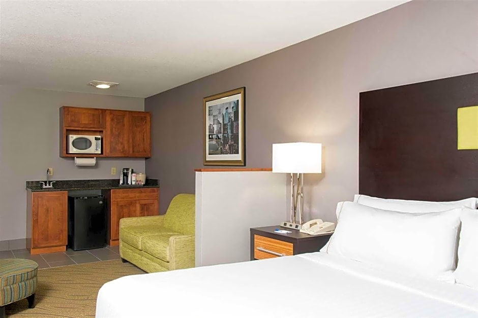 Holiday Inn Express & Suites Danville, an IHG Hotel