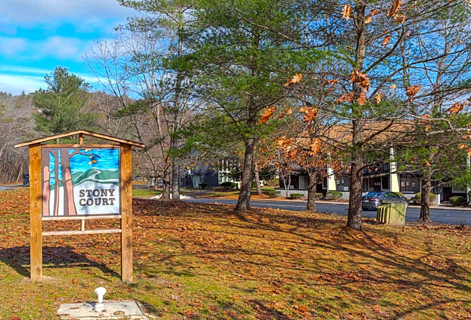 Stony Court at Bryce Mountain