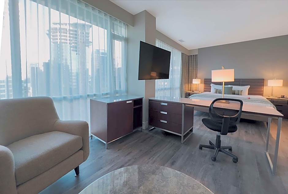 COAST COAL HARBOUR HOTEL by APA
