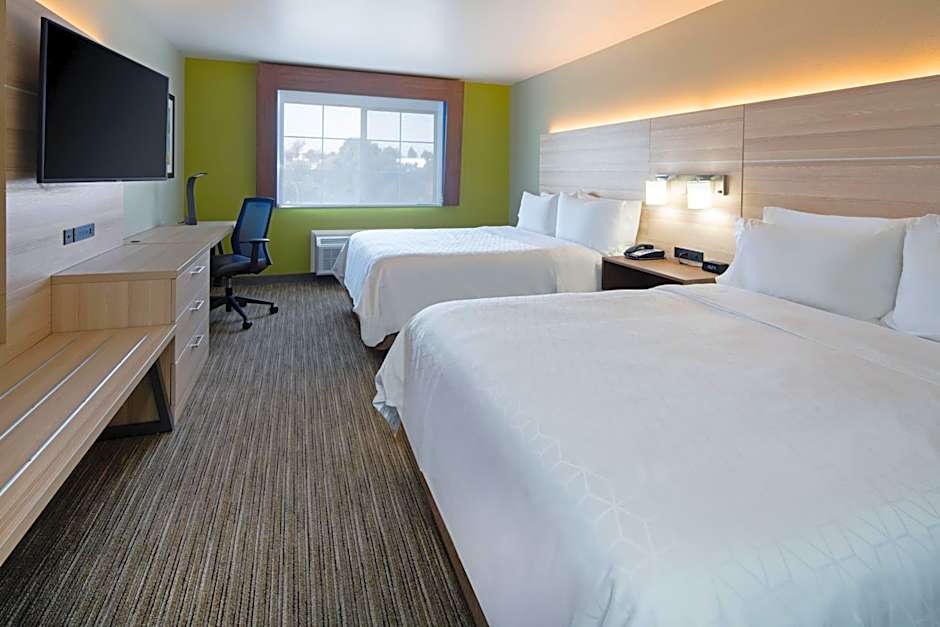 Holiday Inn Express & Suites Watsonville By IHG