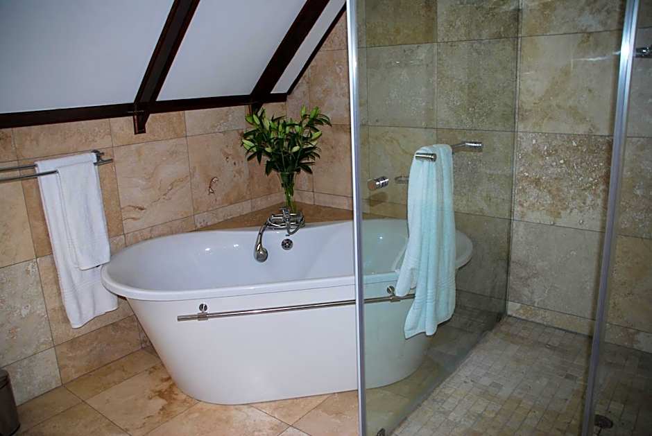 HOSPITALity Lodges