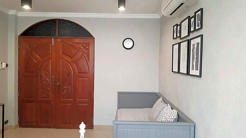 Wang Lang Hostel
