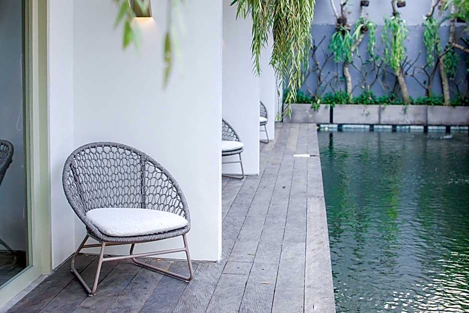 Studio O - Luxurious Duplex Studios Walk to Beach