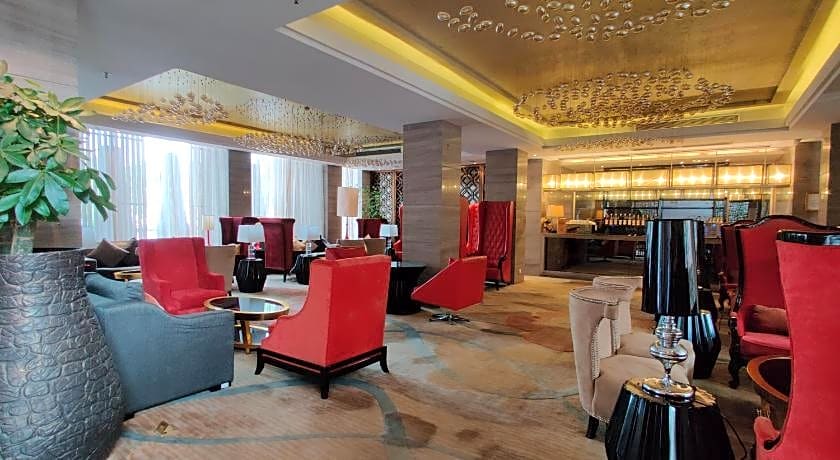 Easeland Hotel