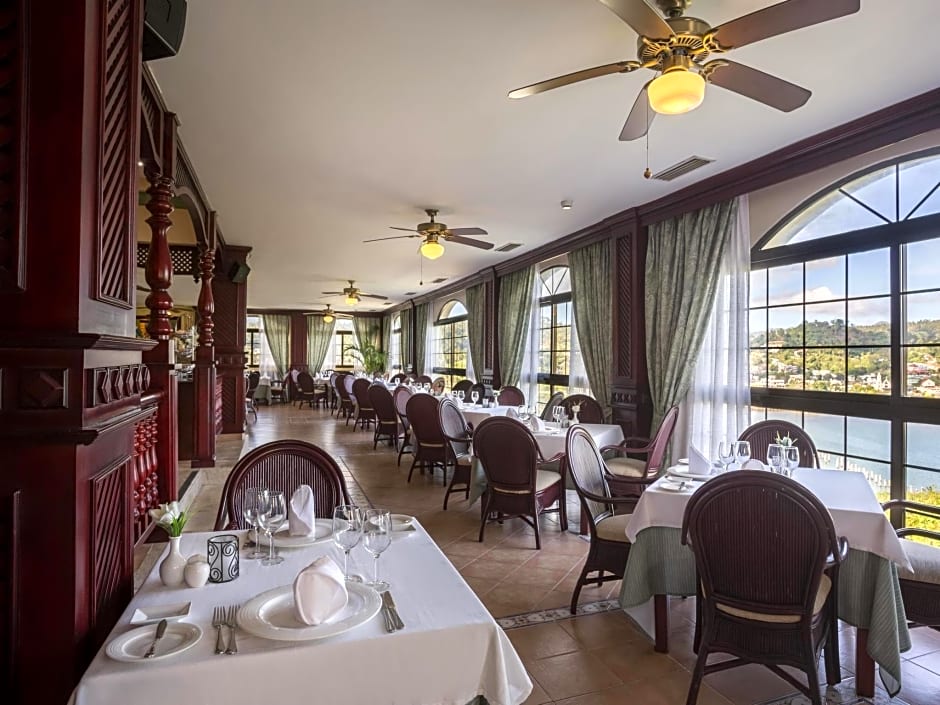 Bahia Principe Grand Cayacoa