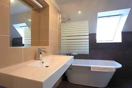 Rheinlander Seehotel