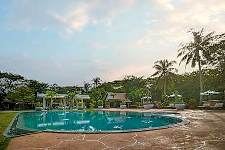 Samanea Beach Resort & Spa