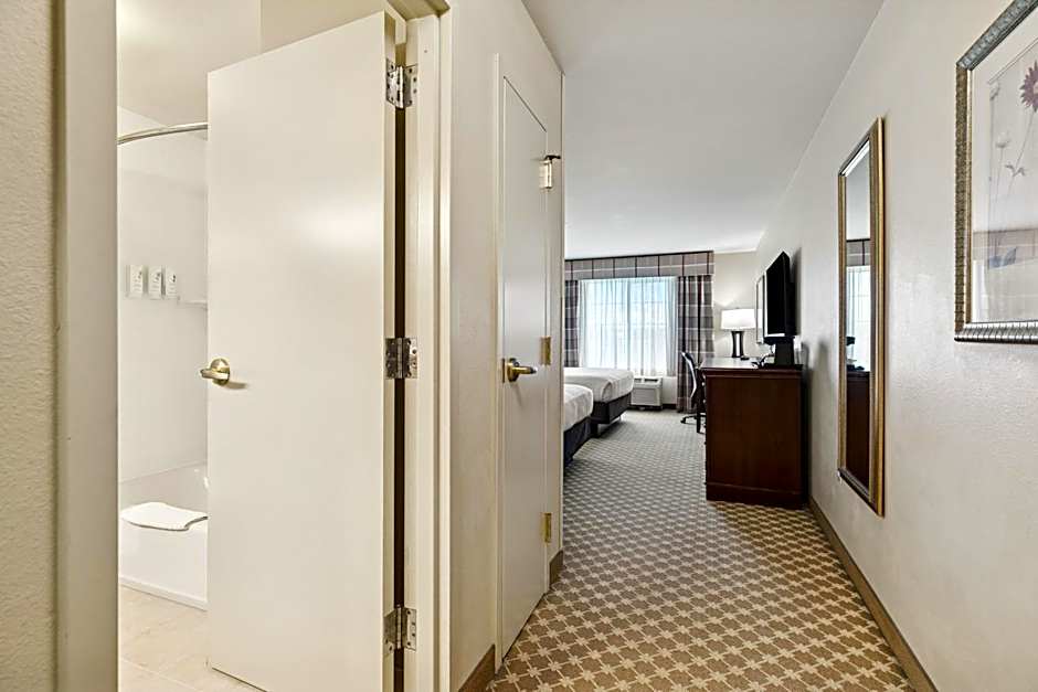 Country Inn & Suites by Radisson, Covington, LA