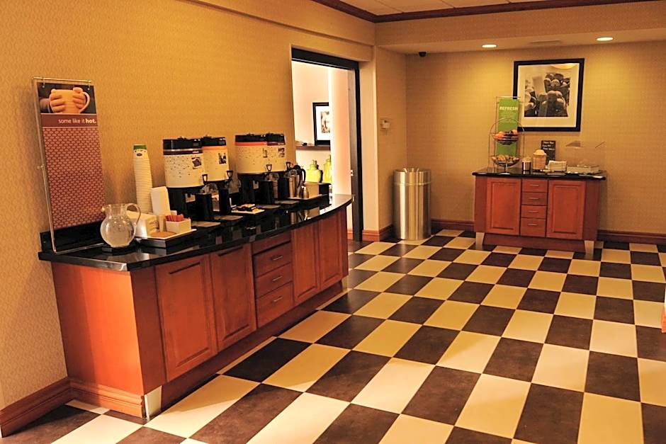 Hampton Inn By Hilton Omaha West-Lakeside