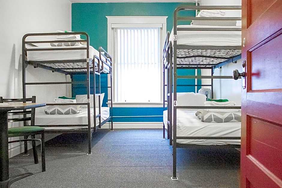 11th Avenue Hostel
