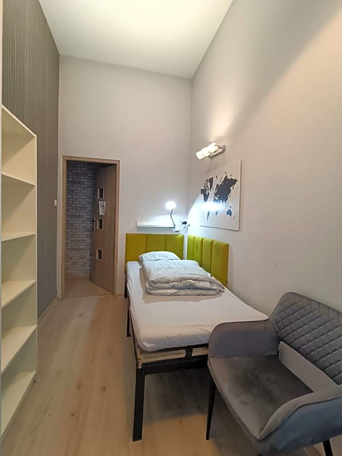 Centrum Fabryczna Rooms