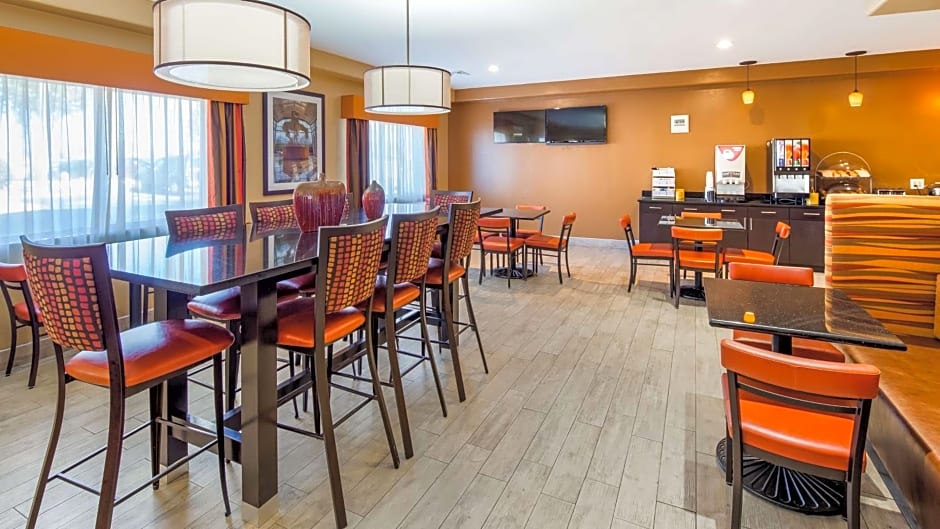 Best Western Greentree Inn & Suites