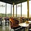 LOOM Hotel & Skybar