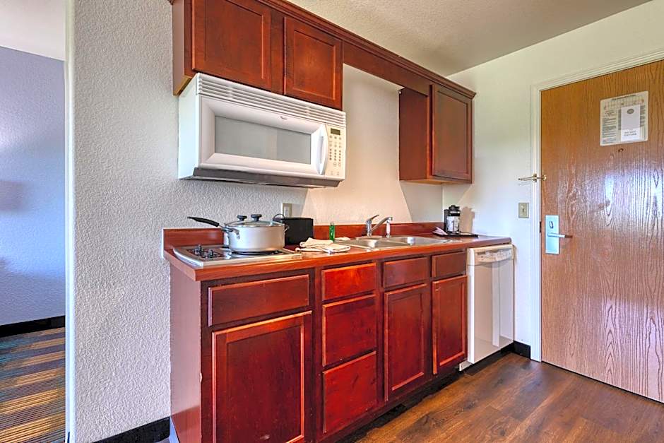 All Towne Suites