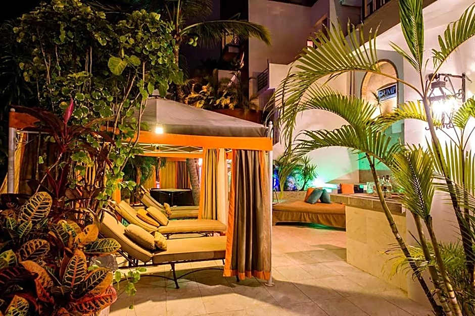 Casa Cupula LGBT Luxury Resort