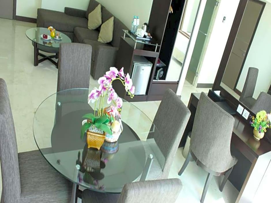 CLARO KENDARI (ex. Grand Clarion Hotel & Convention)