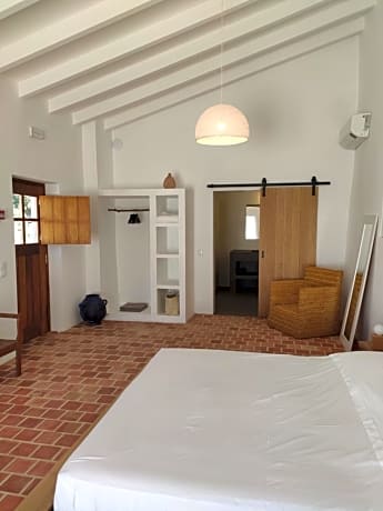 Deluxe 1 King Bed