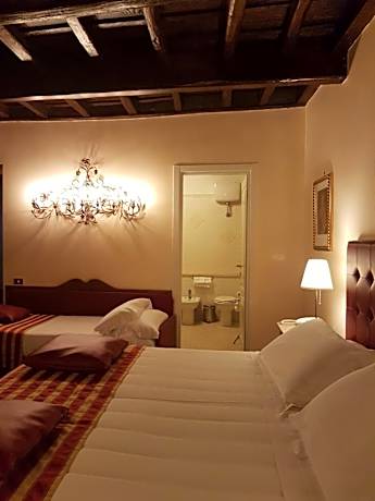 Deluxe Quadruple Room