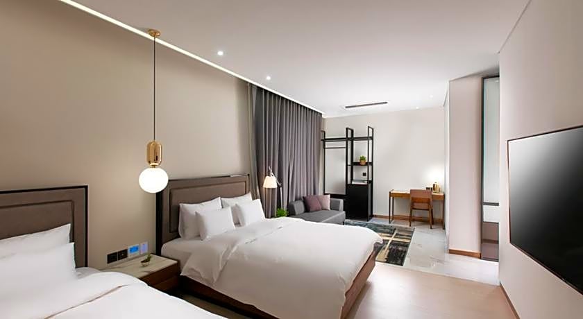 N Bridge Hotel