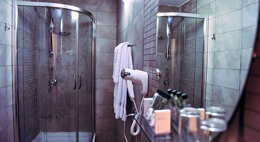 Airport Hotel Tirana