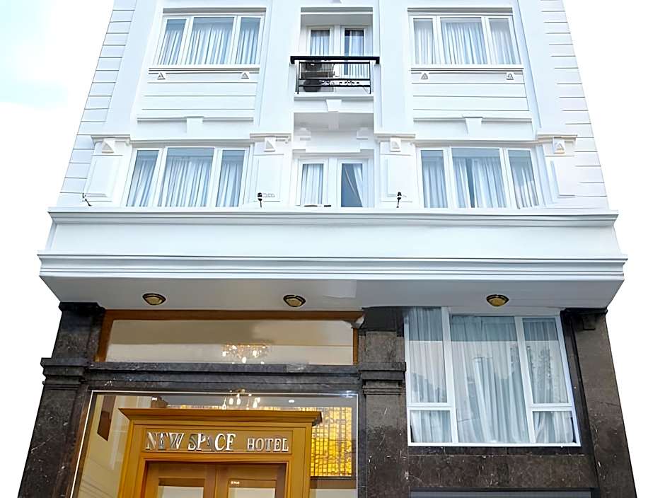 New Space Hotel Airport