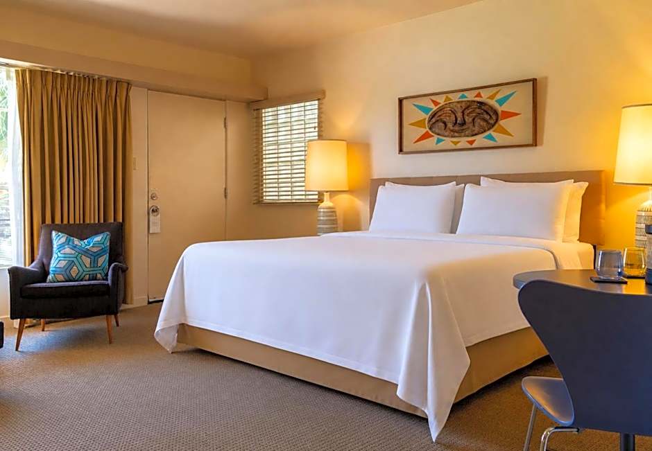 The Hideaway - 21 and Over - A Town & Desert Boutique Hotel