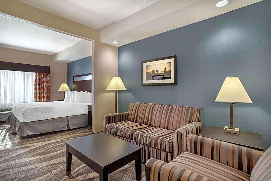 Best Western Plus Lake Jackson Inn & Suites