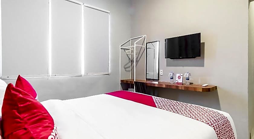 Super OYO 360 Mangaan Residence