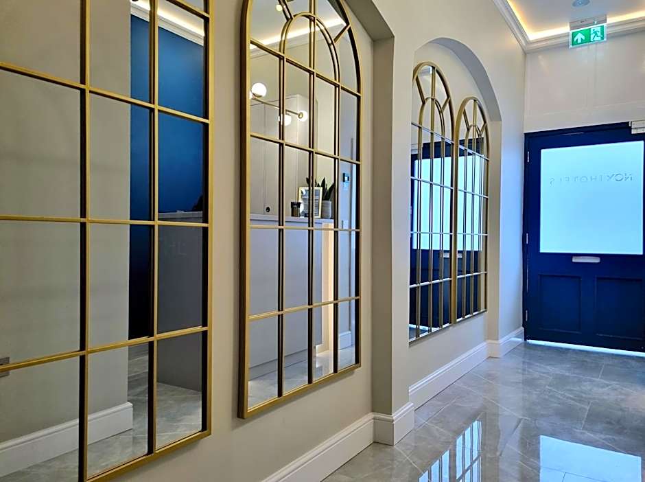 NOX Kensington Gardens