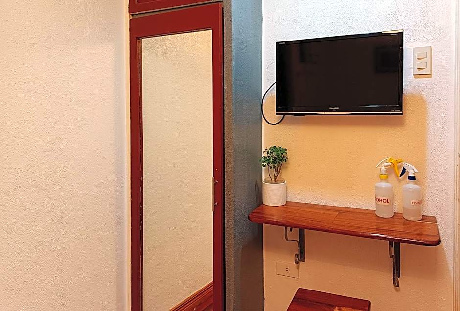 Hotel Elinas and Restaurant