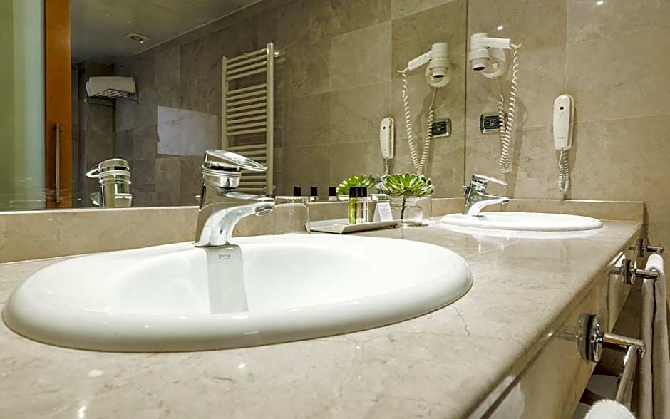 Aparthotel Mariano Cubi