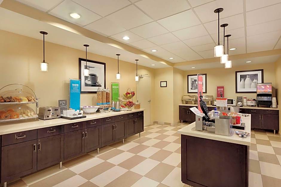 Hampton Inn By Hilton & Suites Philadelphia Montgomeryville