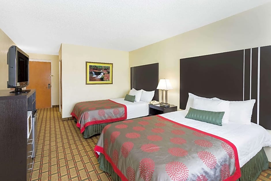 Ramada by Wyndham Asheville Southeast