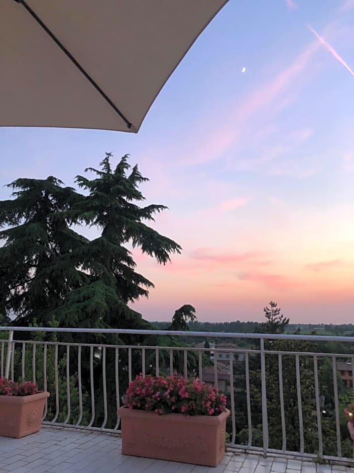 Villa House and Garden B&B