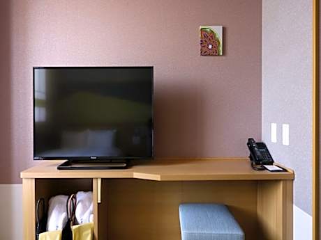 Run of House Double Room - Non-Smoking