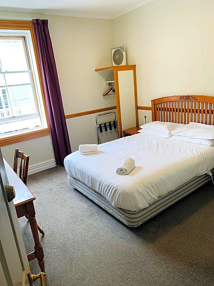 Shepherds Arms Hotel