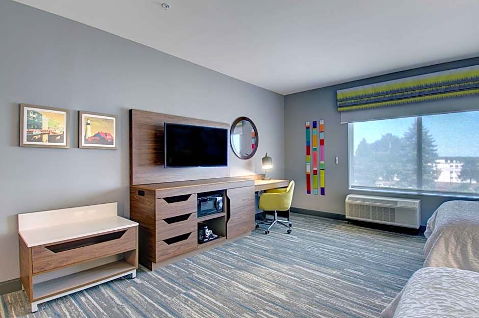 Hampton Inn By Hilton & Suites Portland, ME