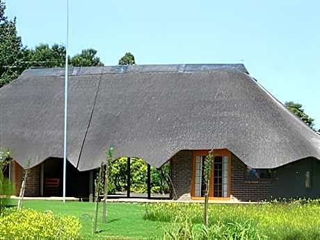 African Flair Country Lodge